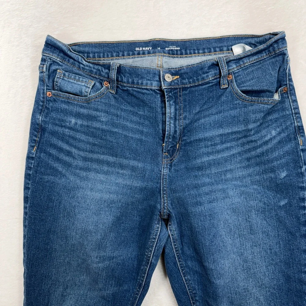 Old Navy 14 Jeans Mid Rise Boyfriend Straight Distressed Ripped Medium Wash Blue